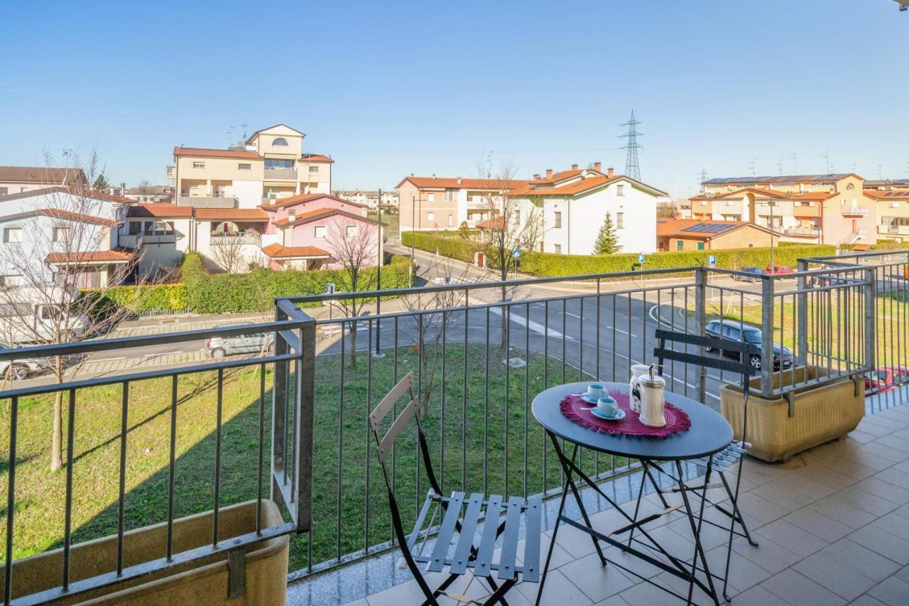 Parma Fiere Studio Con Parcheggio E Balcone Apartment Luaran gambar